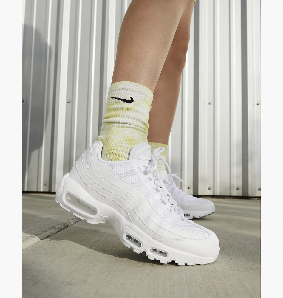 Outlet Кросівки Nike Air Max 95 Black DH8015-100_image_8