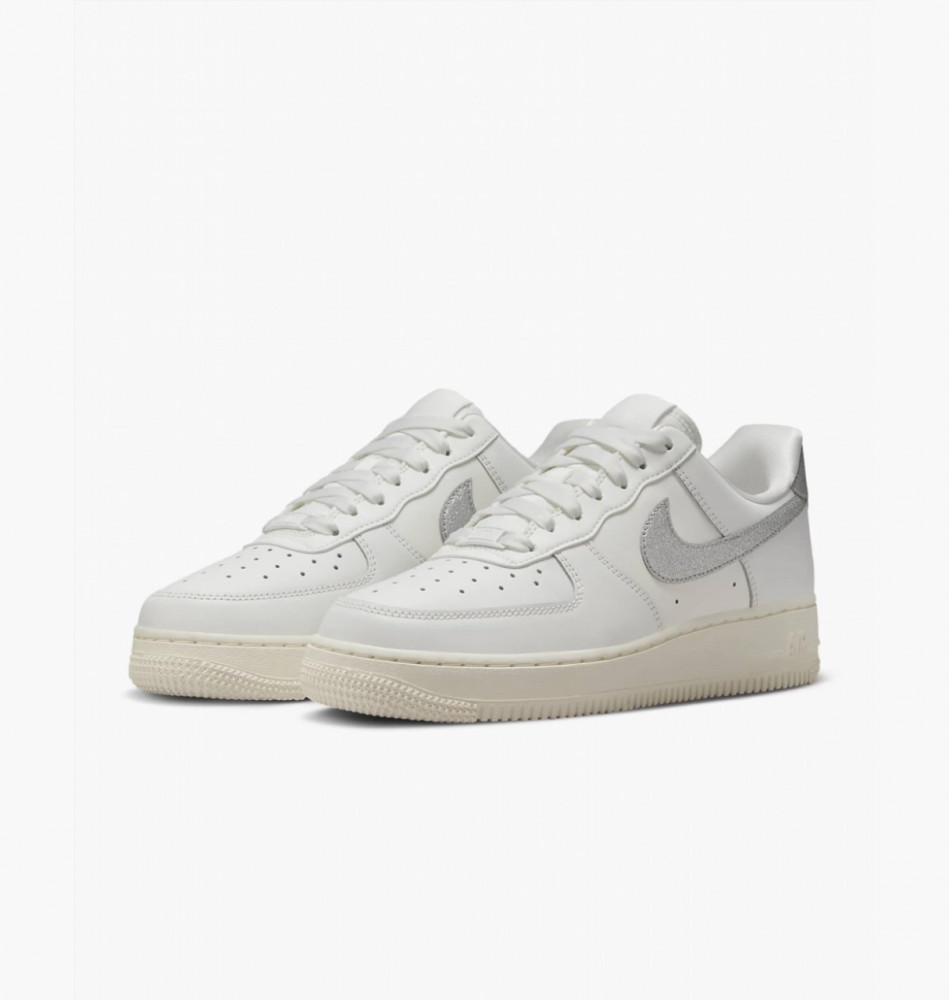 Outlet Кроссовки Nike Air Force 1 07 White Dq7569-100_image_8