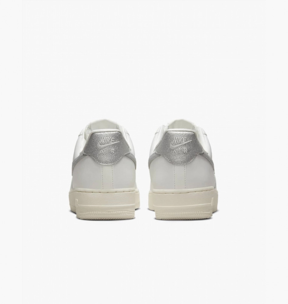Outlet Кроссовки Nike Air Force 1 07 White Dq7569-100_image_4