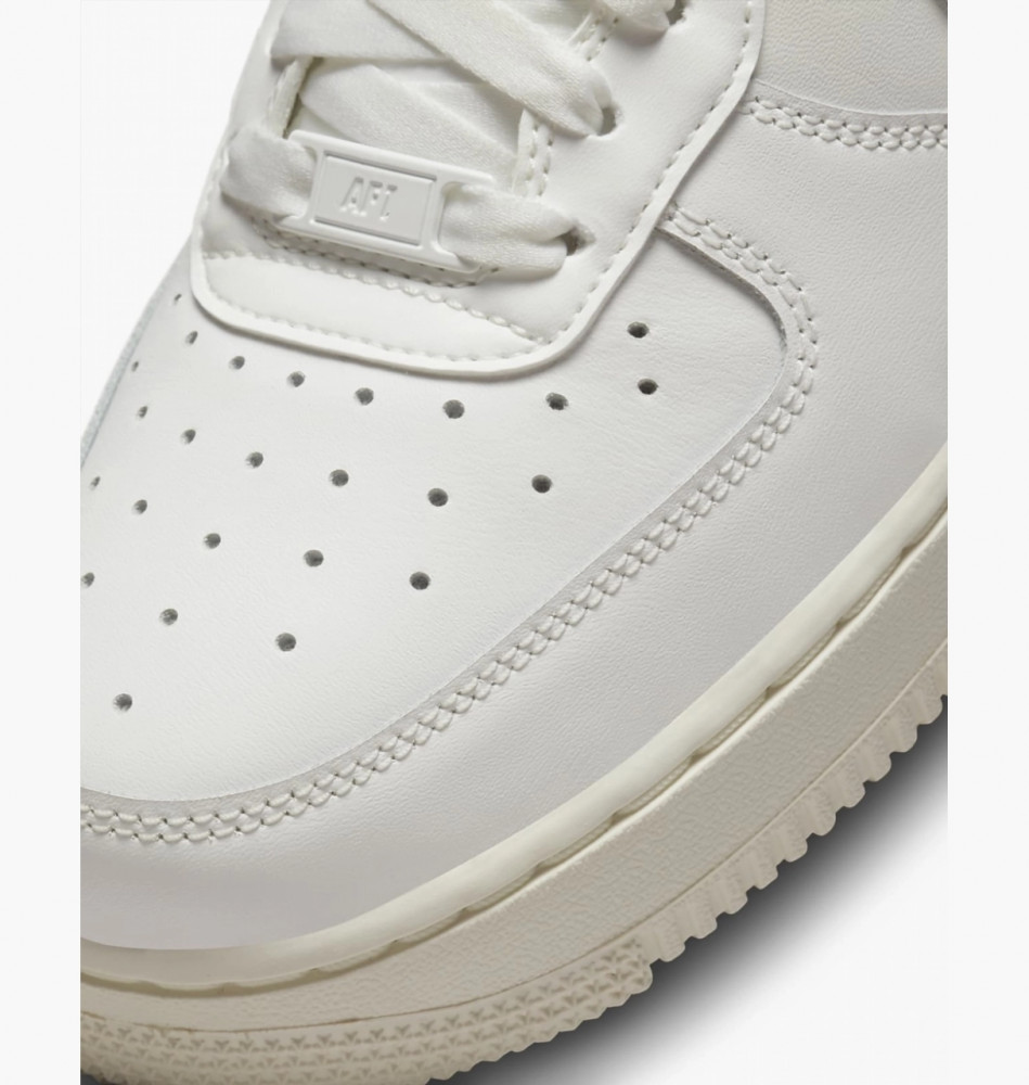 Outlet Кроссовки Nike Air Force 1 07 White Dq7569-100_image_3