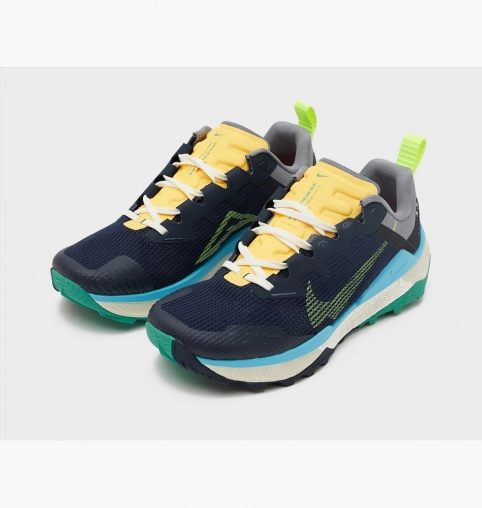 Outlet Кросівки жіночі Nike React Wildhorse 8 DR2689-400