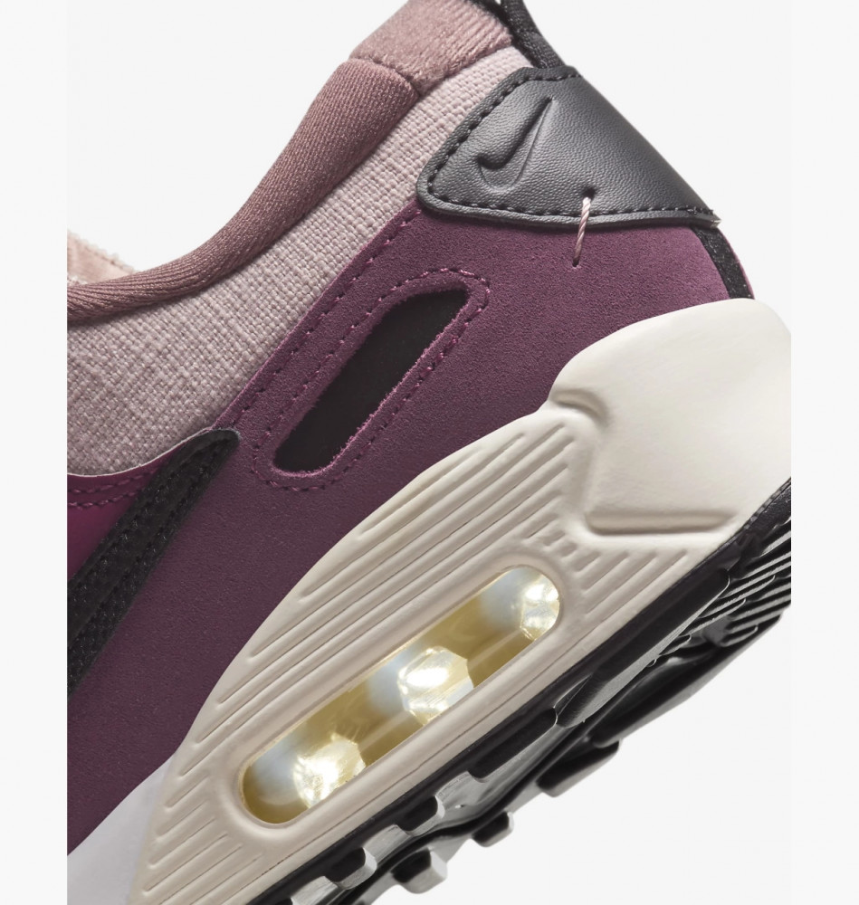 Outlet Жіночі кросівки Nike Air Max 90 Futura DV7190-200_image_8