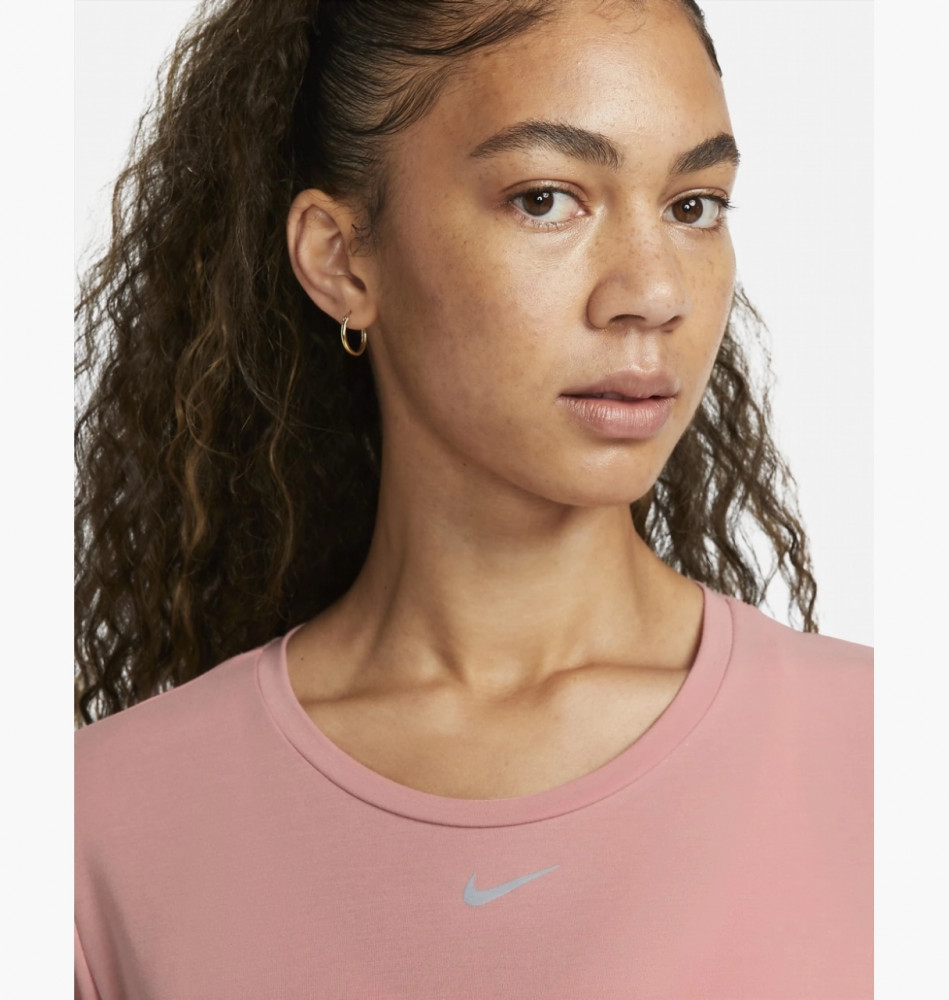 Outlet Футболка Nike Womens Standard Fit Short-Sleeve Top Dd0618-618_image_4