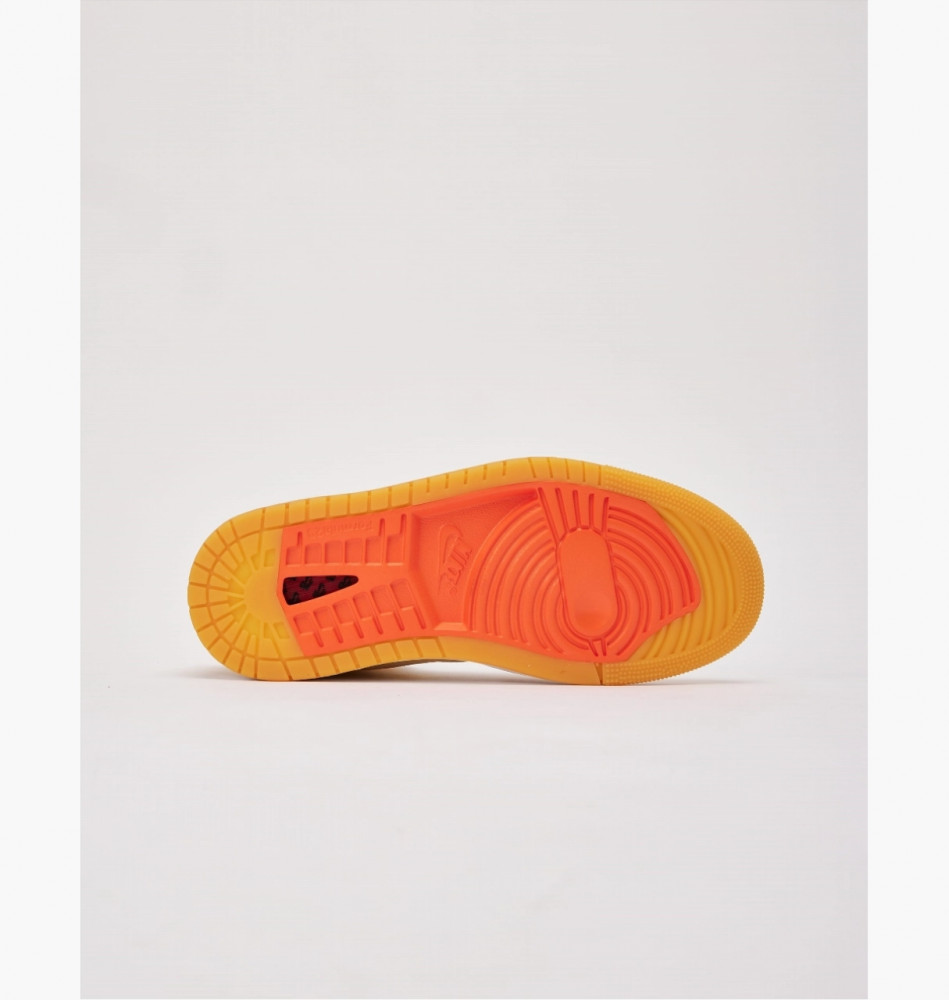 Outlet Кросівки Air Jordan Air 1 High Zoom Cmft 2 FJ5743-700_image_4