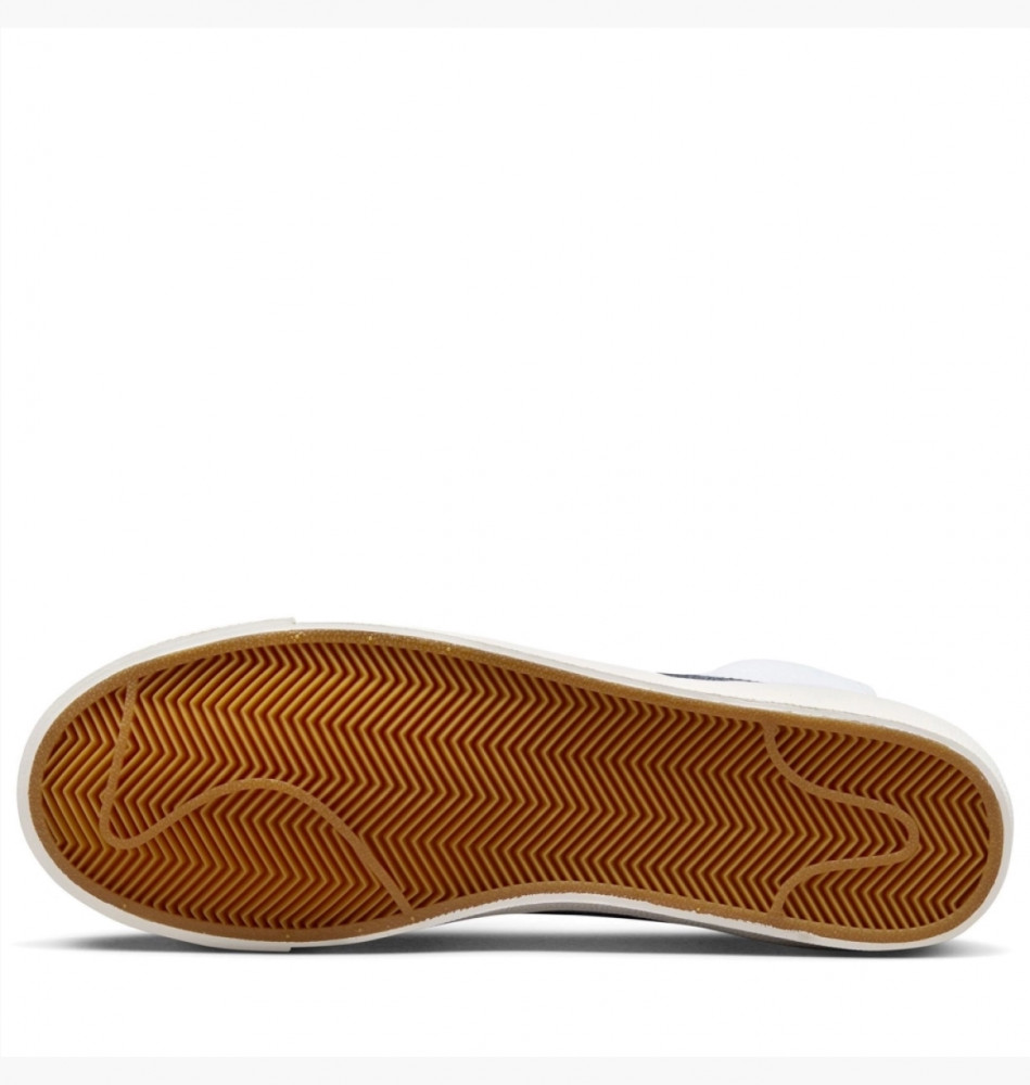 Outlet Кросівки Nike Blazer Mid 77 FN6877-100_image_4