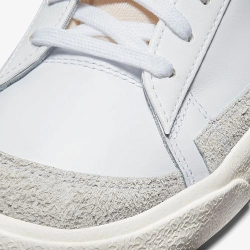 Outlet Кросівки Nike Blazer Low 77 Vintage DA6364-101_image_6