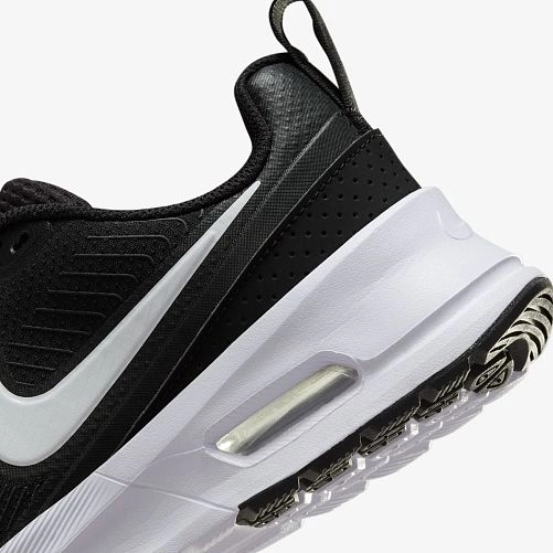 Outlet Кросівки жіночі Nike Air Max Nuaxis HF1233-001_image_3