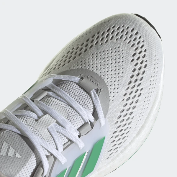 Outlet Кросівки для бігу Adidas Pureboost 22 HQ8588_image_3