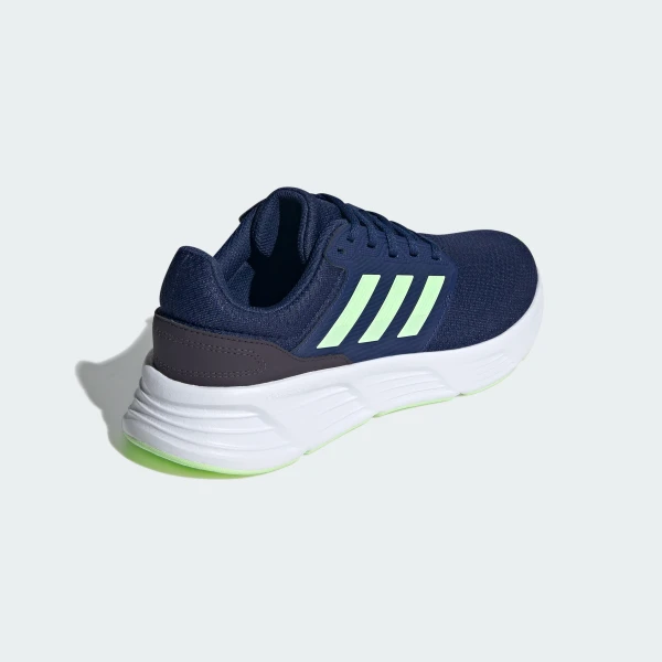 Outlet Кросівки для бігу Adidas Galaxy 6 IE8130_image_4